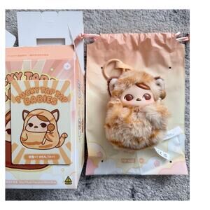Pop Mart Pucky Tap Tap Babies Series - WEALTH +1